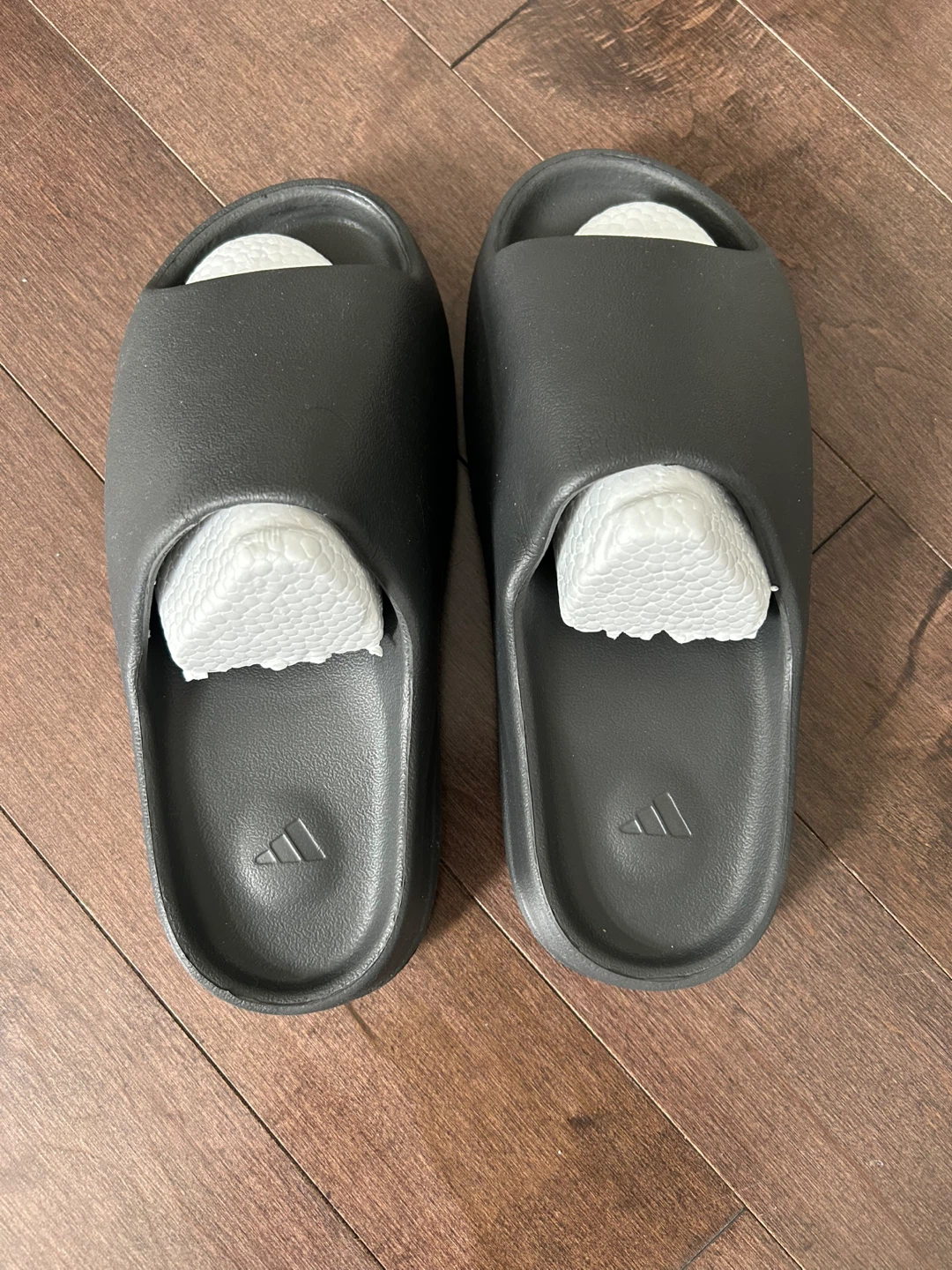 Adidas Yeezy Slide