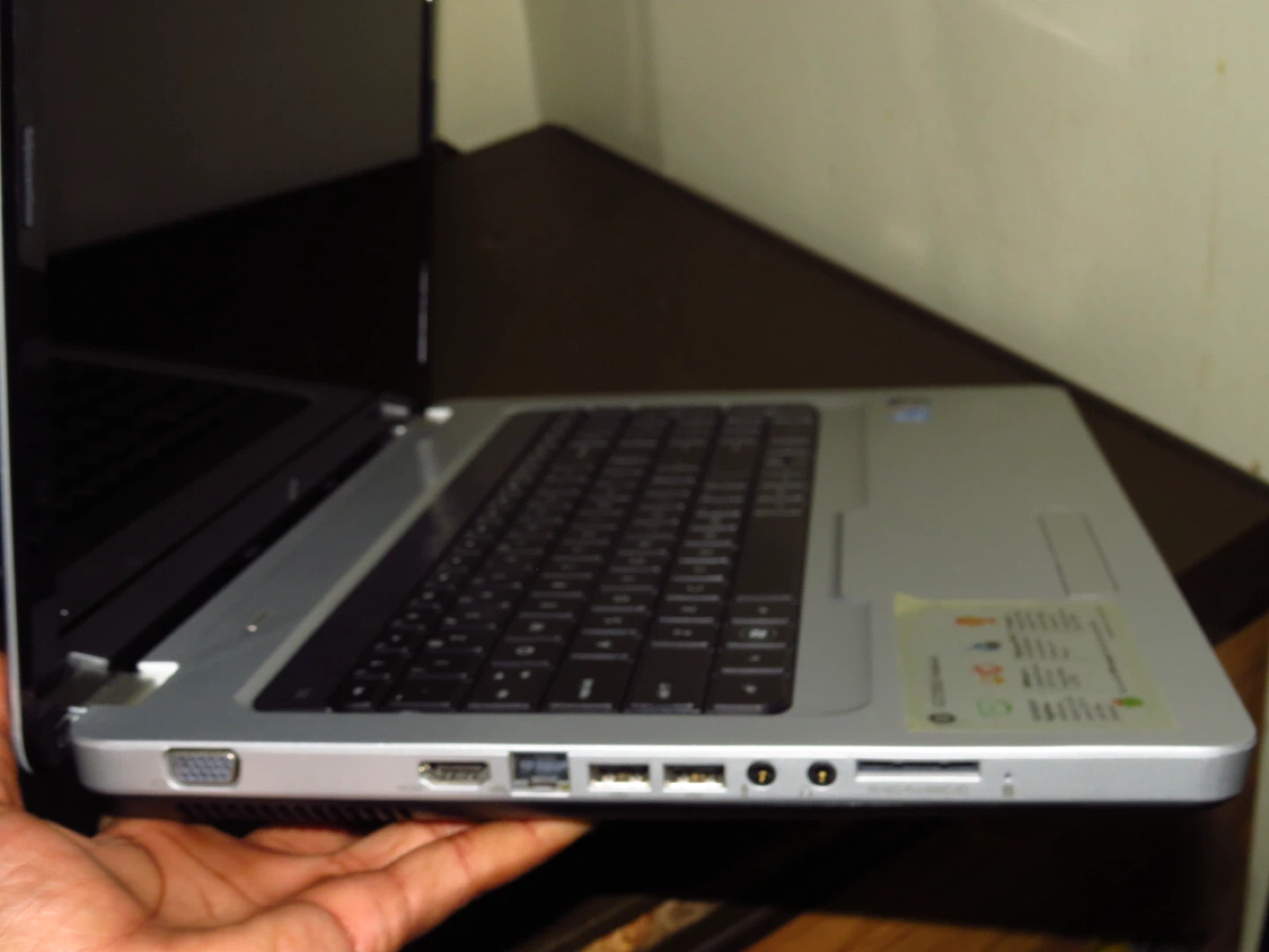 HP G72-220US Notebook Laptop