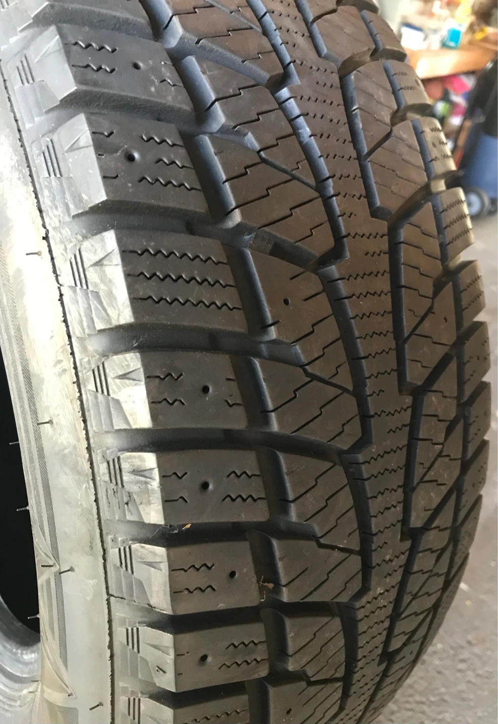 Set of 4 Hankook Winter Tires - photo 2