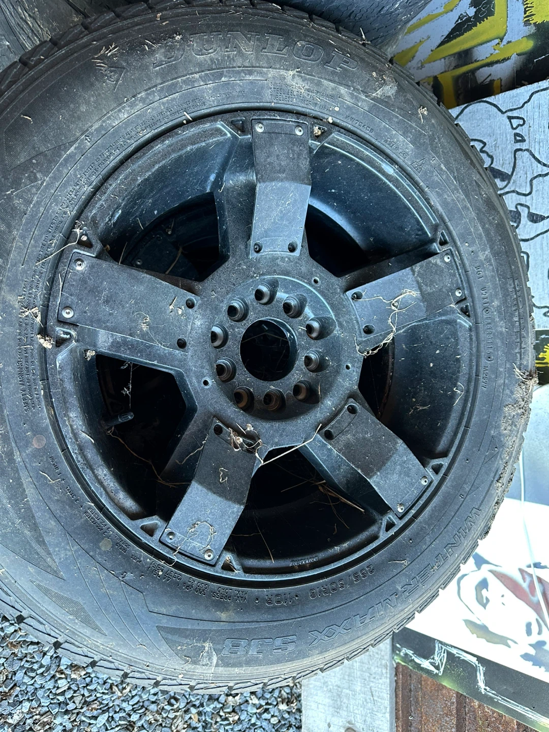Pirelli Winter Maxx 265/60R18 Tire