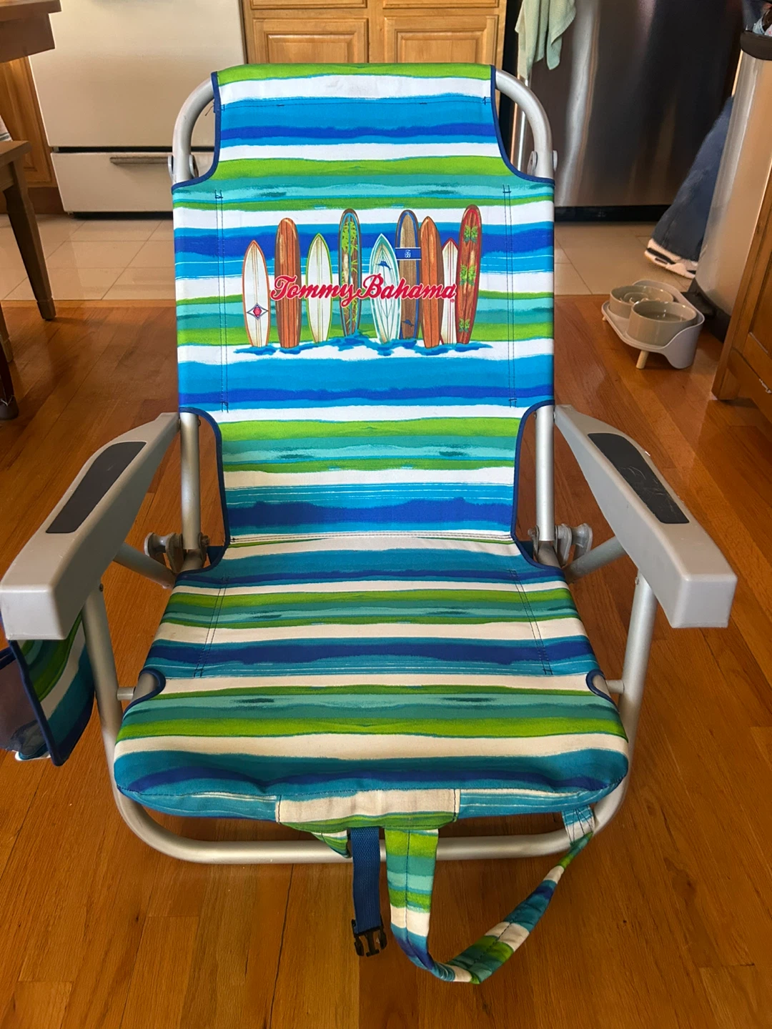 Tommy Bahama recliner Beach Chair with cooler