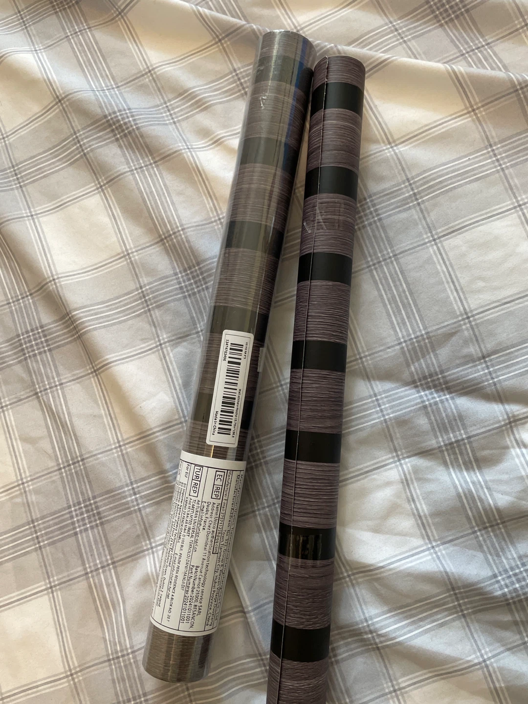 Mocha Wood Grain Peel and Stick Wallpaper (2 Rolls)