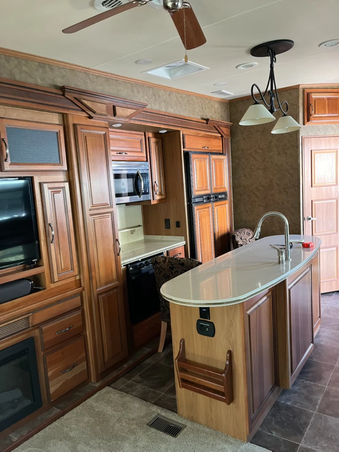 Redwood Fifth Wheel loaded 2015 - photo 2