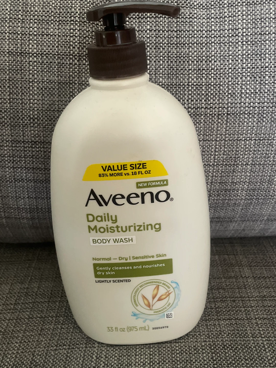 Aveeno Daily Moisturizing Body Wash Value Size 33 oz