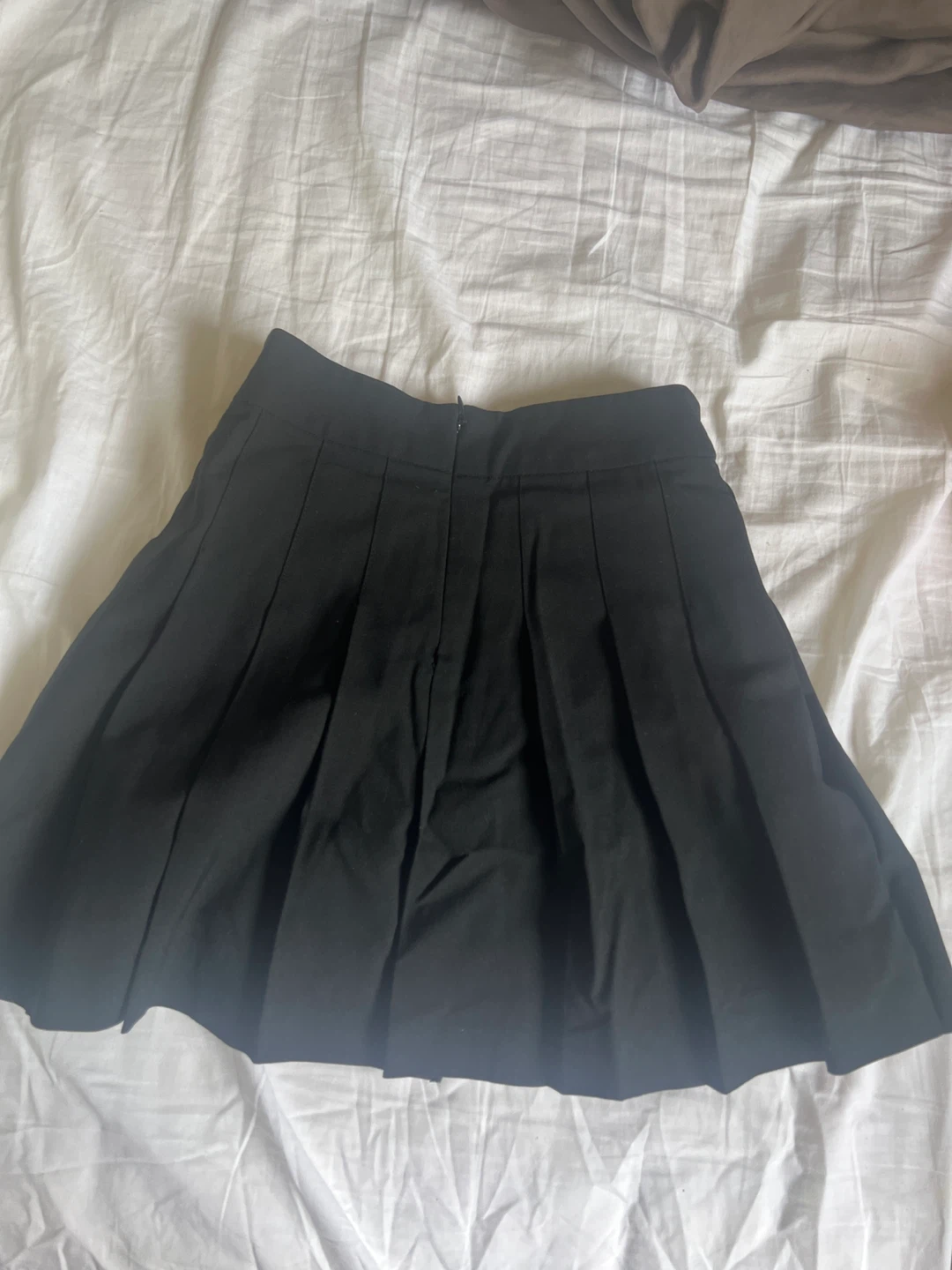 Aritzia Sunday Best Black Pleated Mini Skirt - photo 2