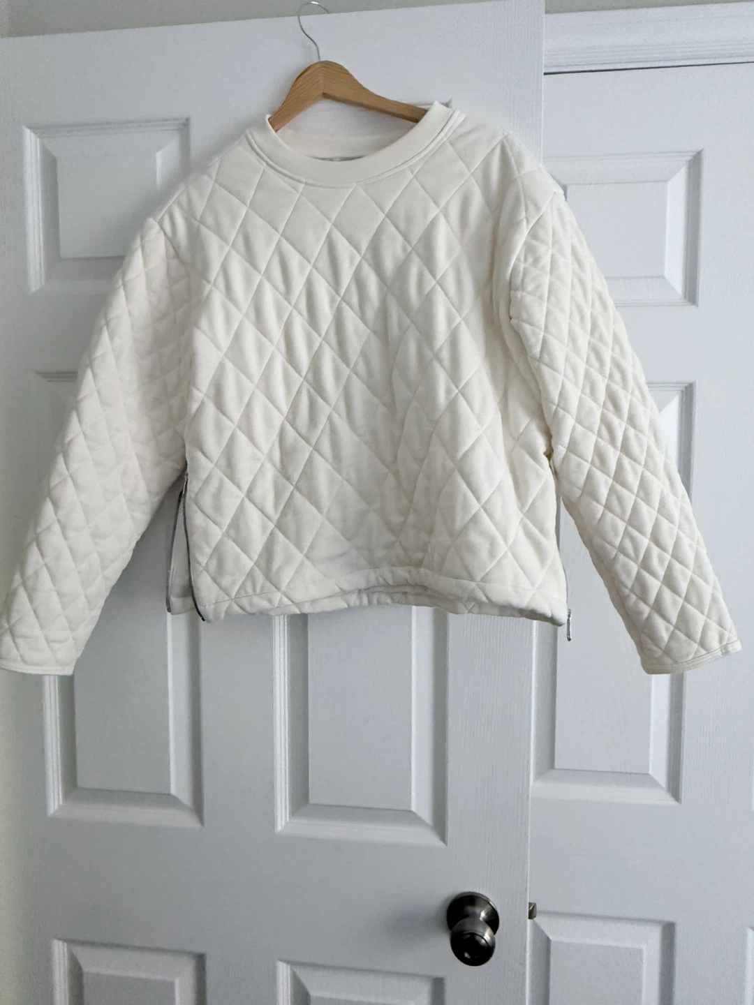 Athleta Quilted Crewneck Sweatshirt - Cream - Size S