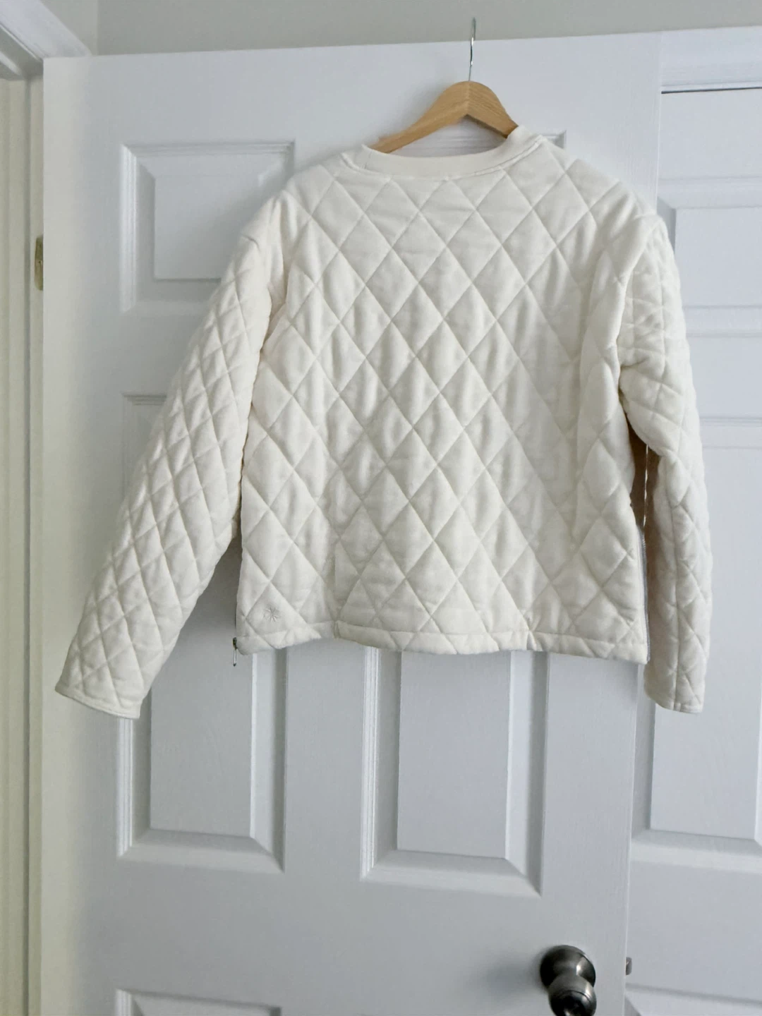 Athleta Quilted Crewneck Sweatshirt - Cream - Size S - photo 2