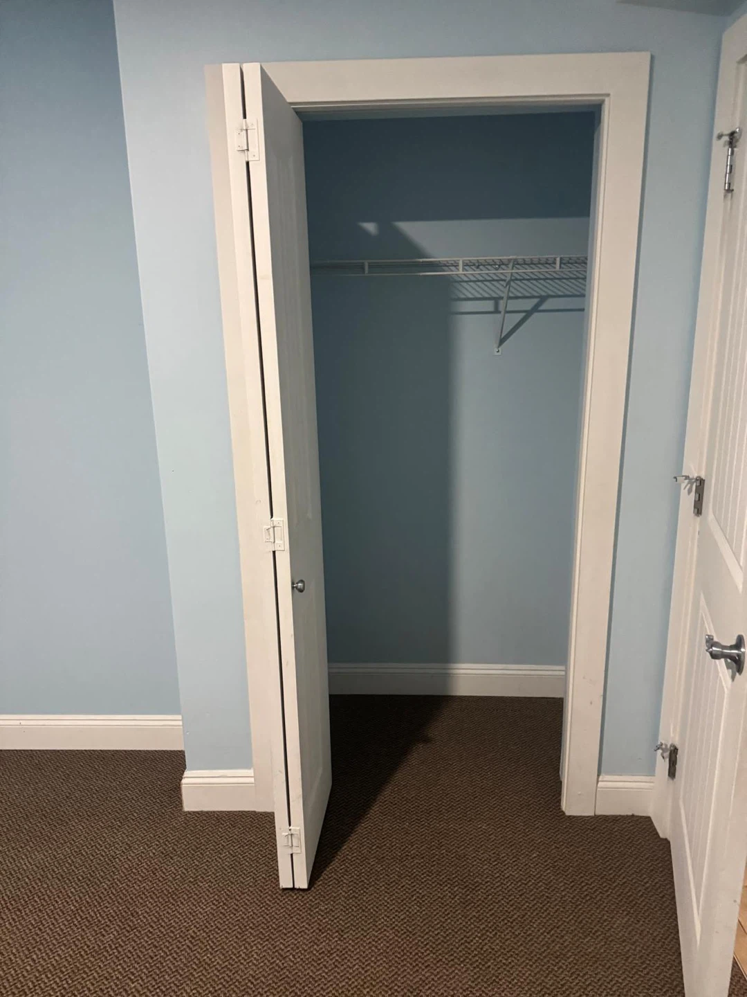 2 BEDROOM BASEMENT SUITE - RENT - photo 3