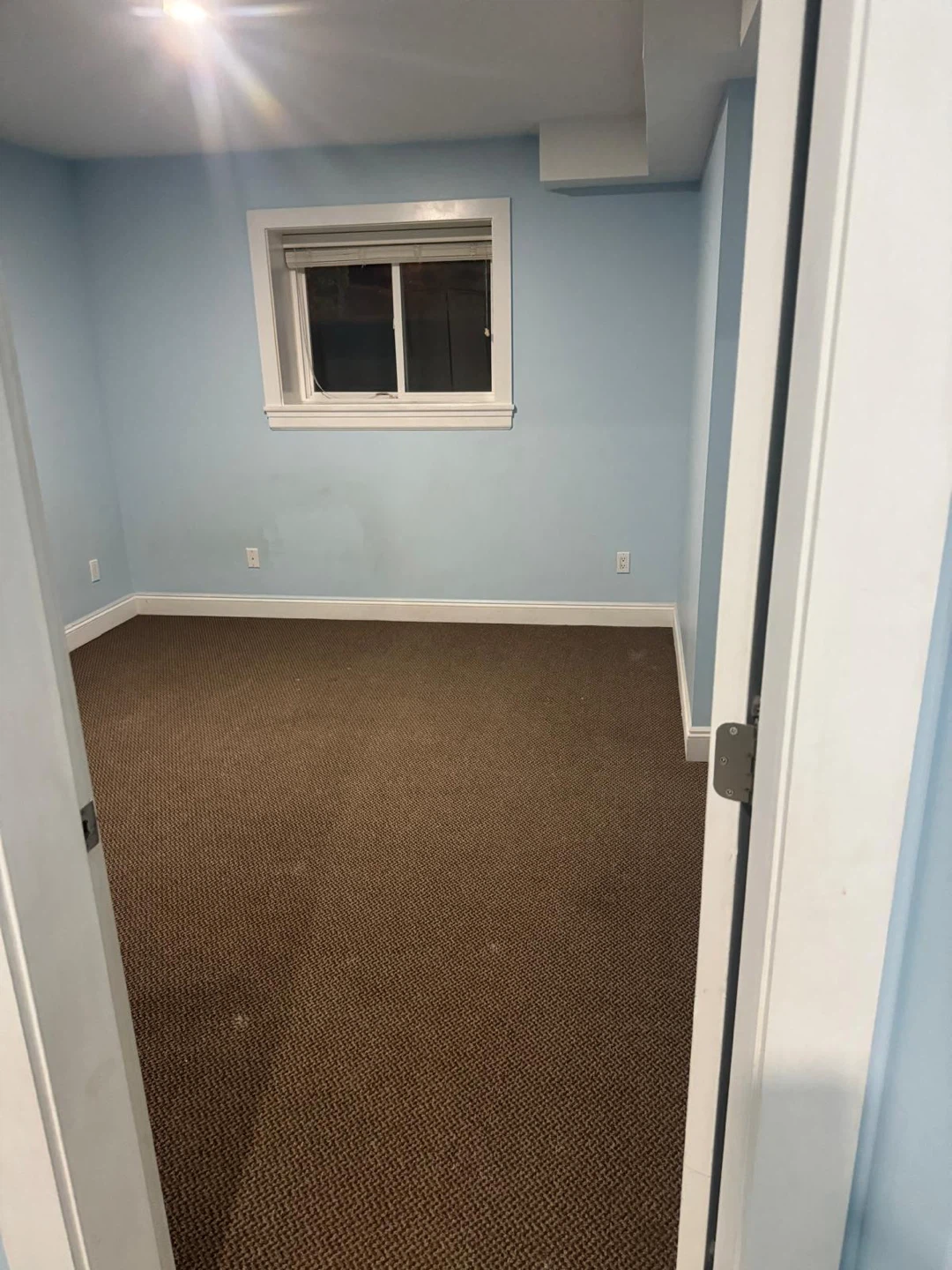 2 BEDROOM BASEMENT SUITE - RENT - photo 5