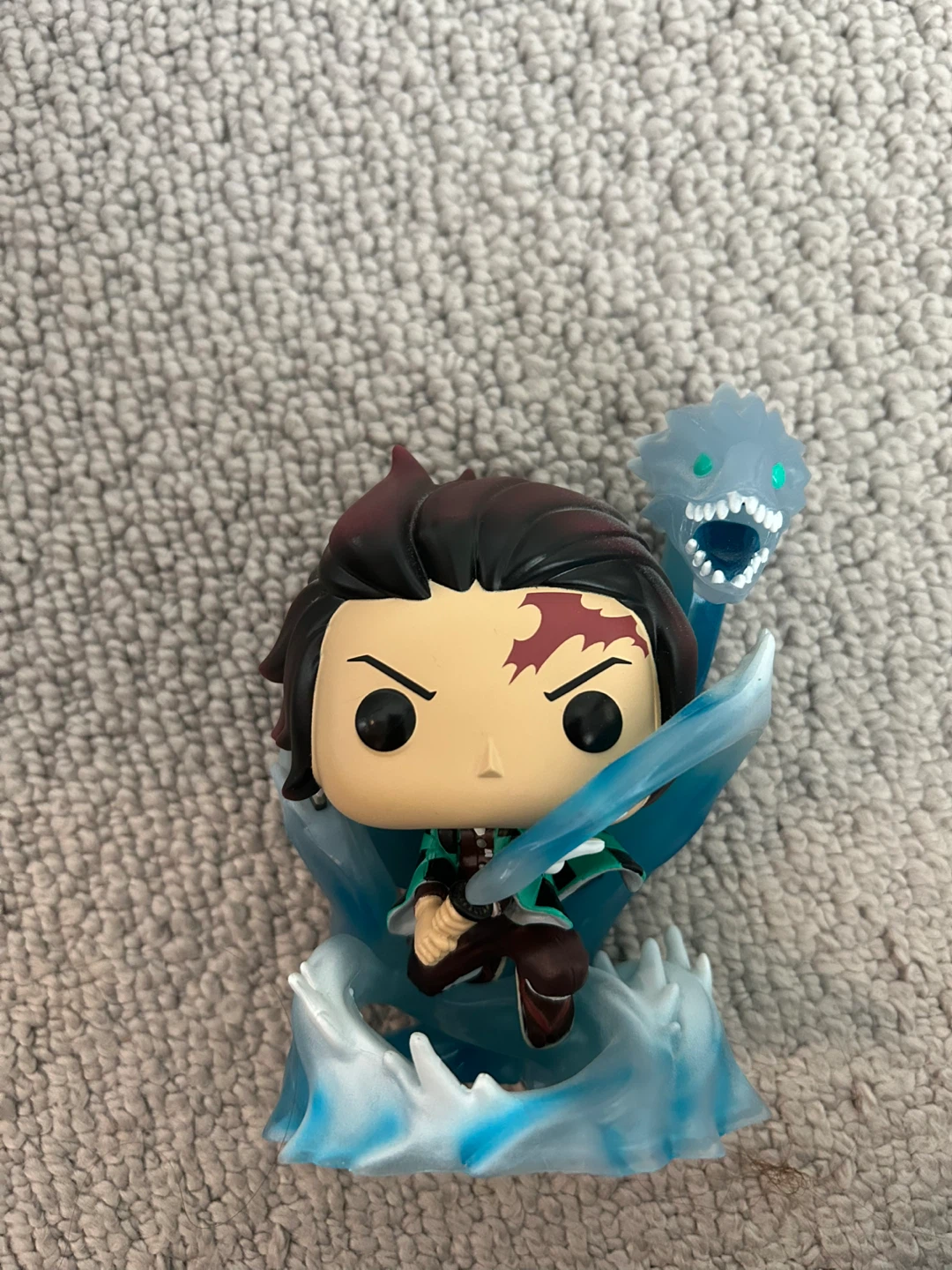 EXCLUSIVE Tanjiro Kamado Funko Pop (GLOW IN THE DARK) - photo 2