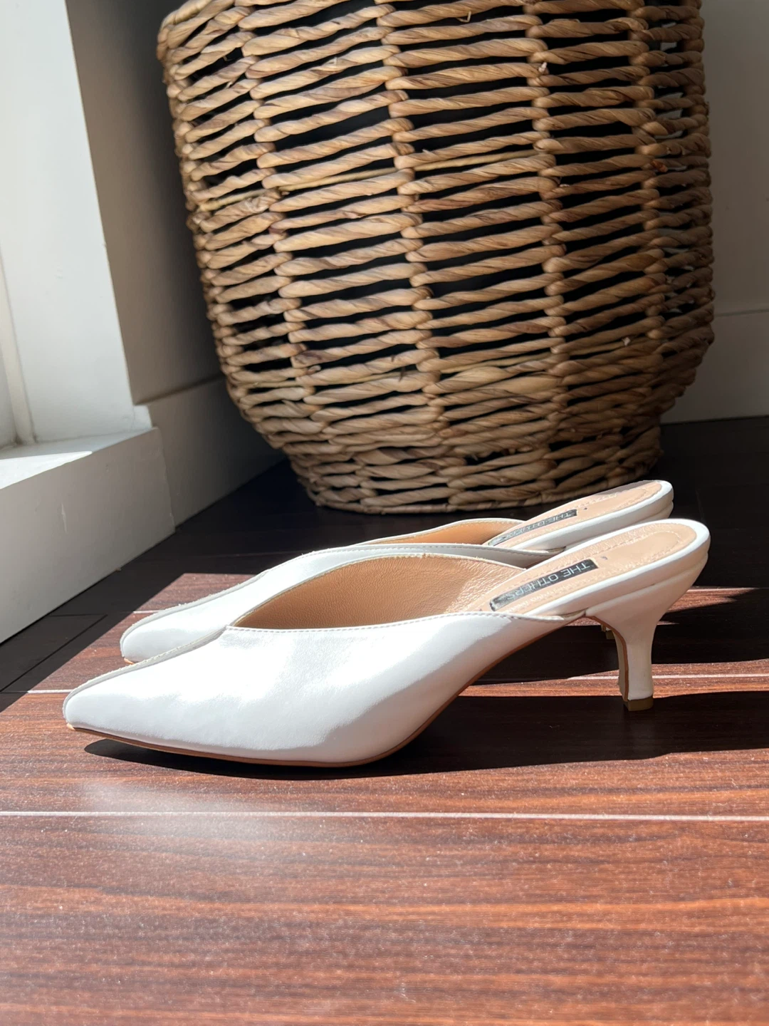 THE OTHERS White Pointed Toe Mules Size 8.5-9 US - photo 3