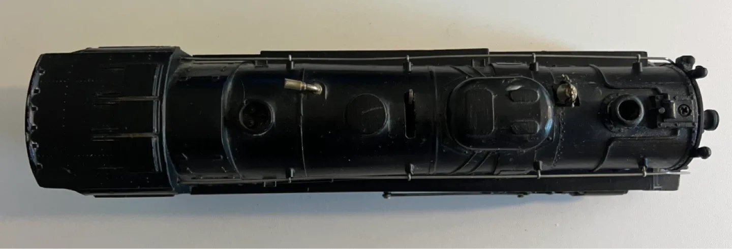 Black Lionel Train Engine #736 - photo 5