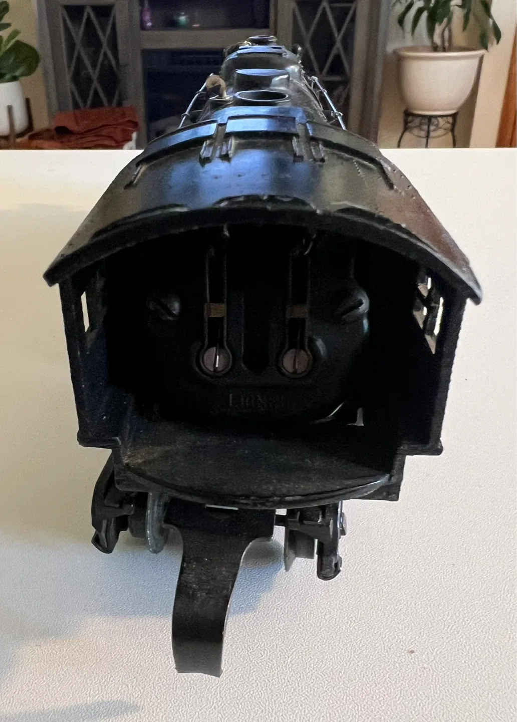 Black Lionel Train Engine #736 - photo 4