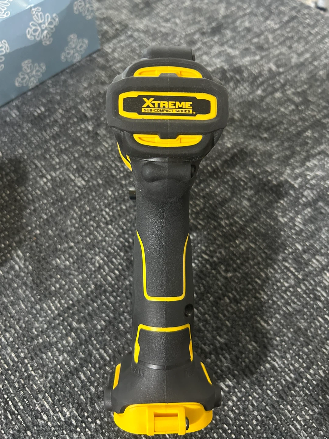 DEWALT 12V XTREME Sub-Compact Impact Driver with Bag - photo 2