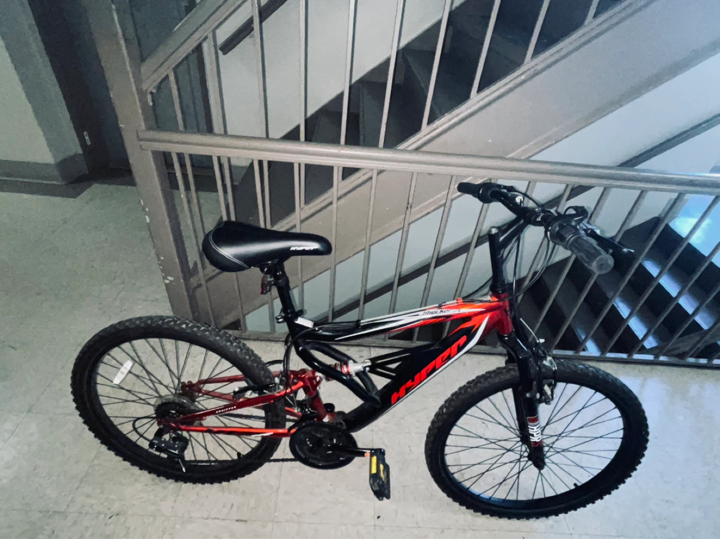 Boys Mountain Bike - photo 2