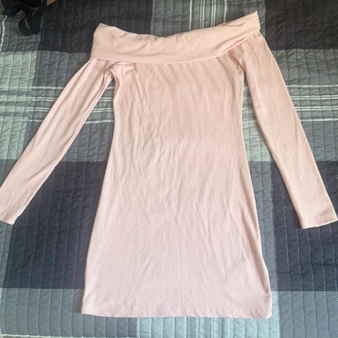 Pink Off-the-Shoulder Long Sleeve Ribbed Dress - photo 3
