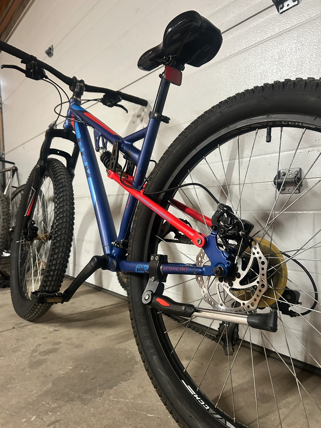 CCM Trail Head Full Suspension Mountain Bike - photo 2