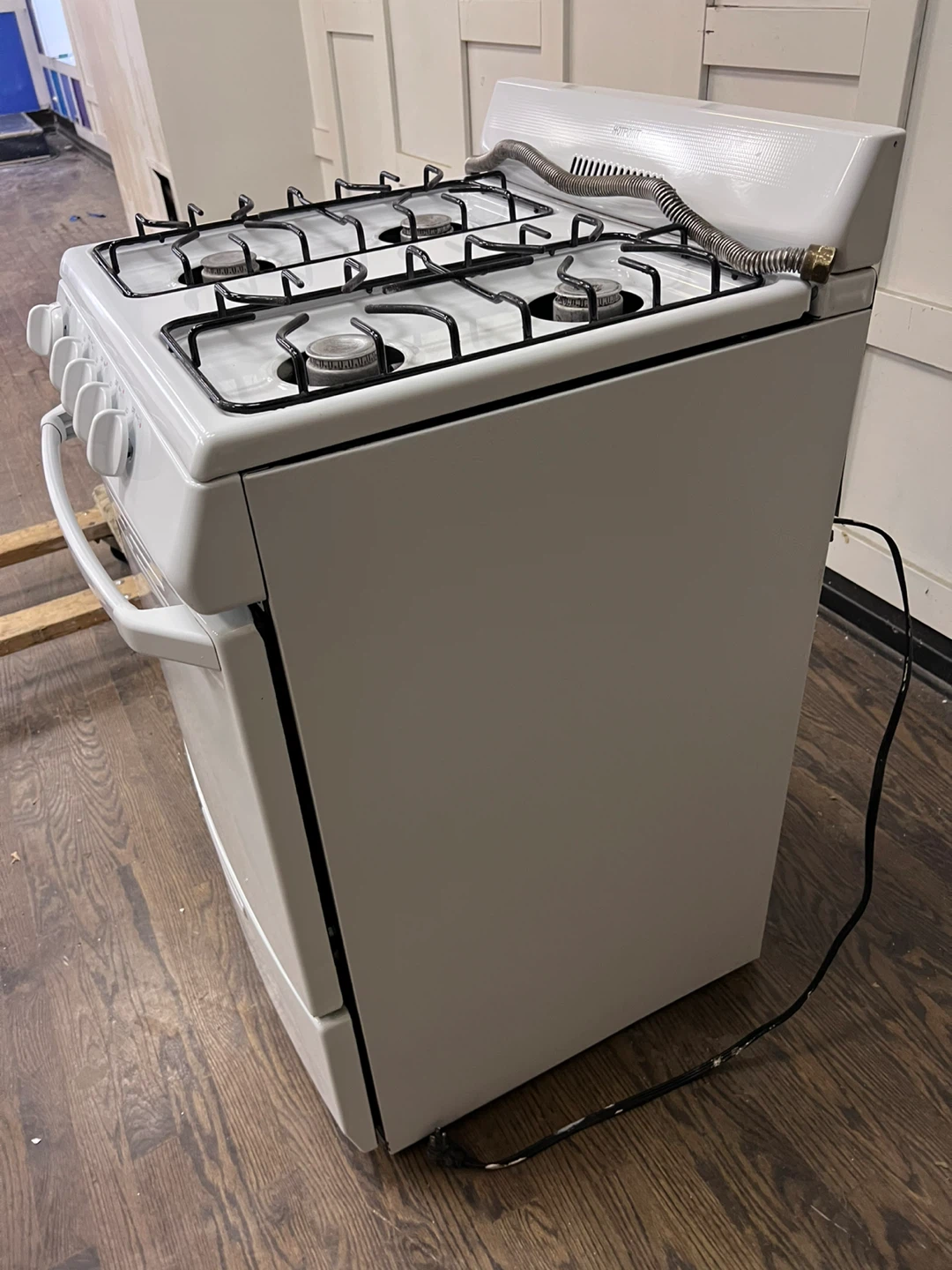 White Hotpoint Gas Range Stove Oven - photo 2