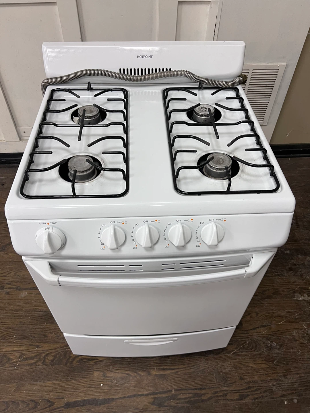 White Hotpoint Gas Range Stove Oven