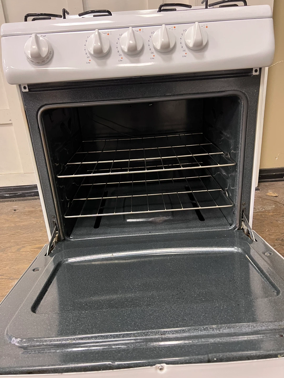White Hotpoint Gas Range Stove Oven - photo 3