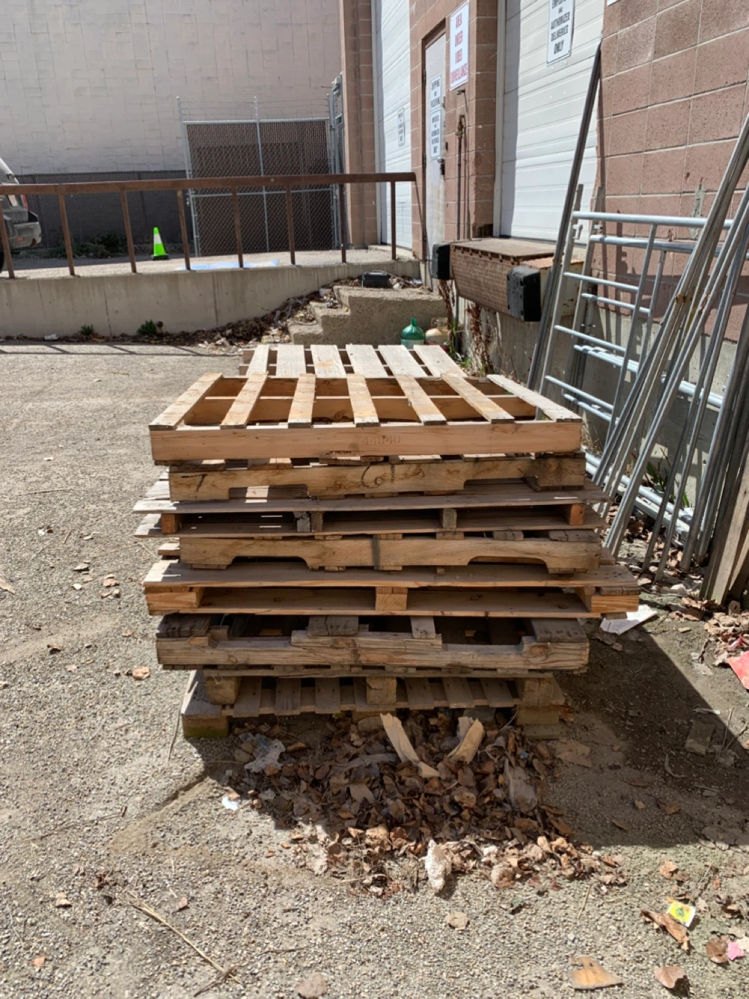Wood Pallets - photo 2