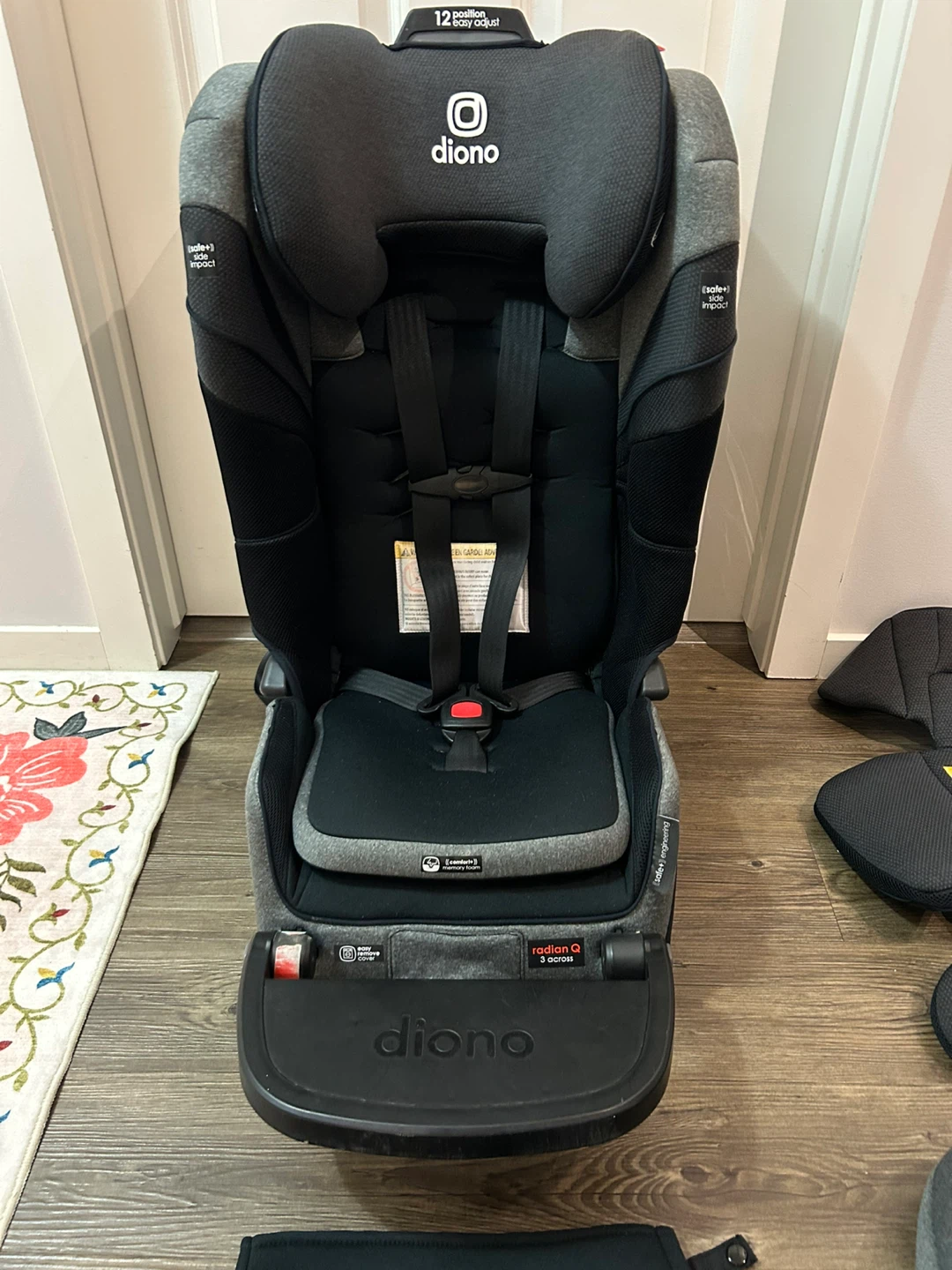 Diono Radian Q 3 Across with footrest - photo 3