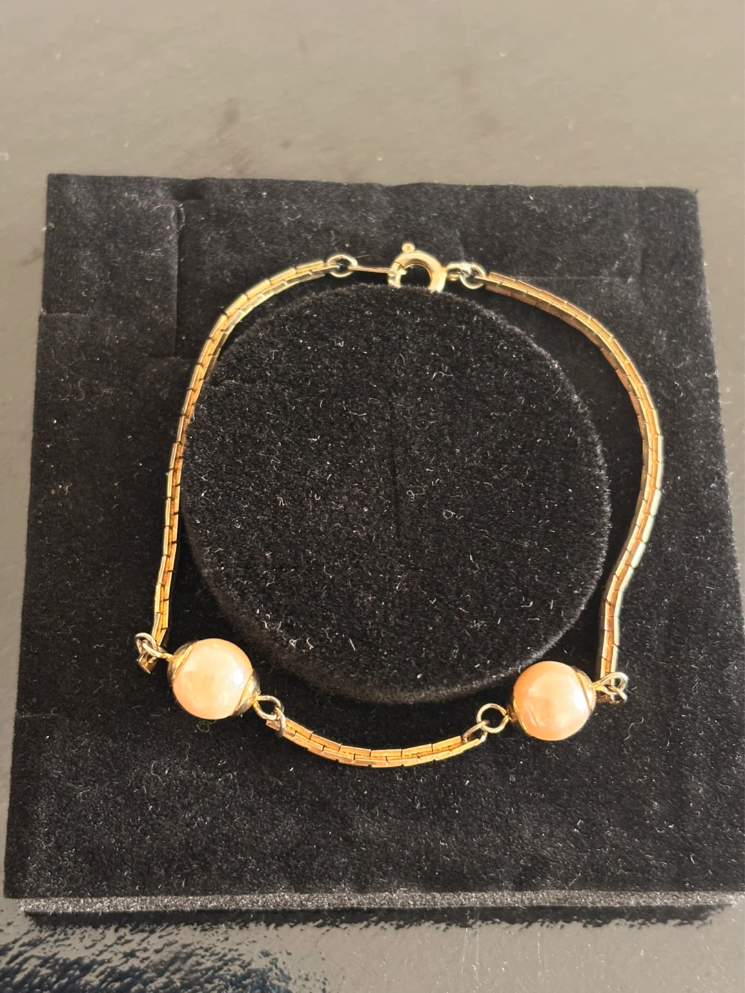 Gold Tone Bracelet with Peach Pearls