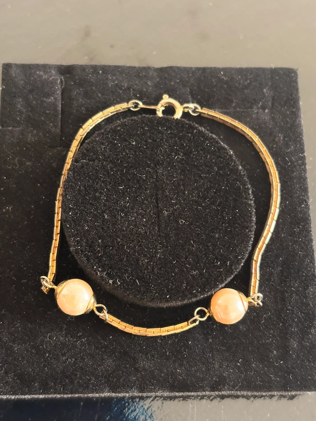 Gold Tone Bracelet with Peach Pearls - photo 3