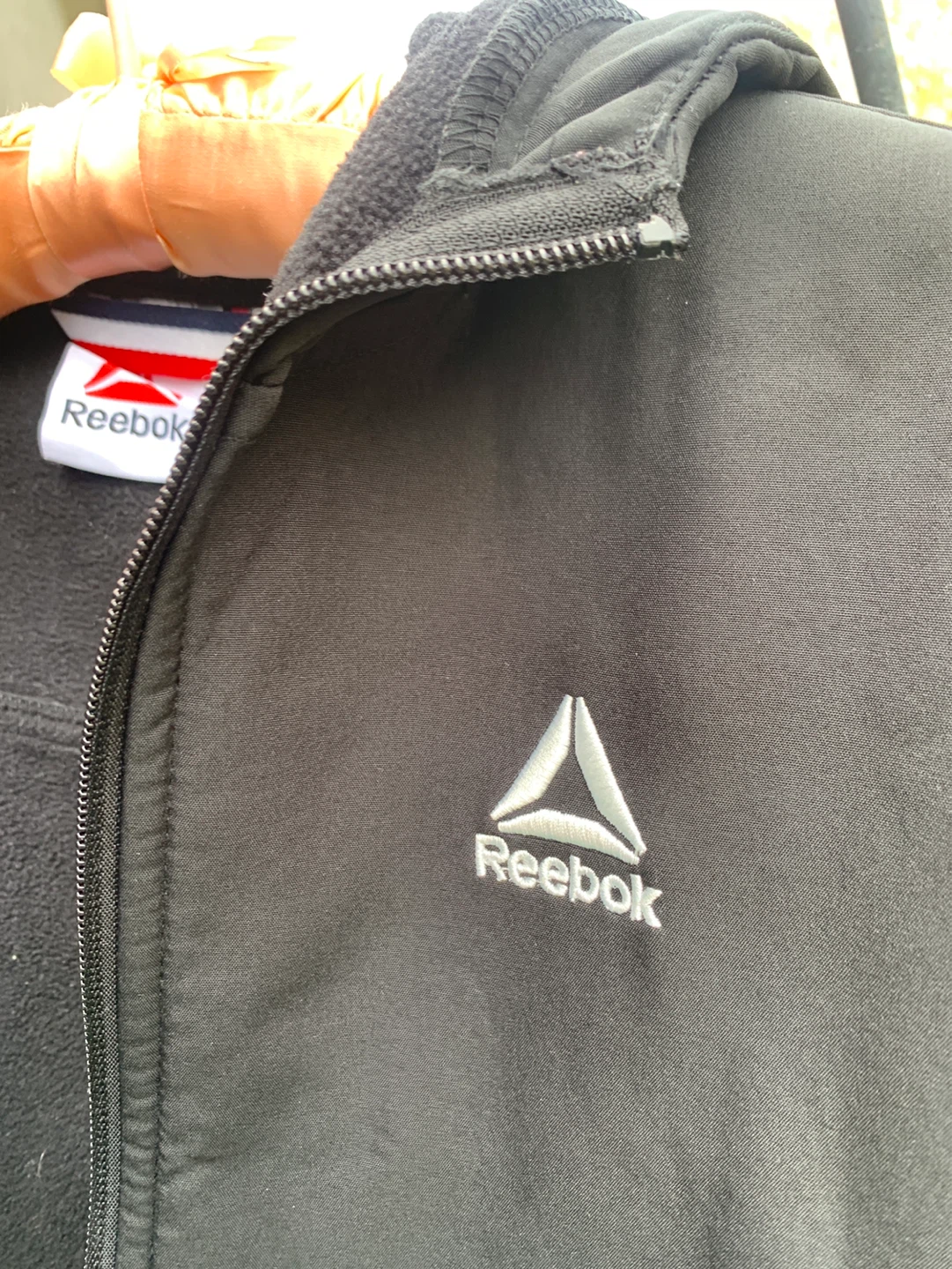 Reebok Boy’s Softshell Jacket with Hood. Size ,,L/G” 10/12 years - photo 4
