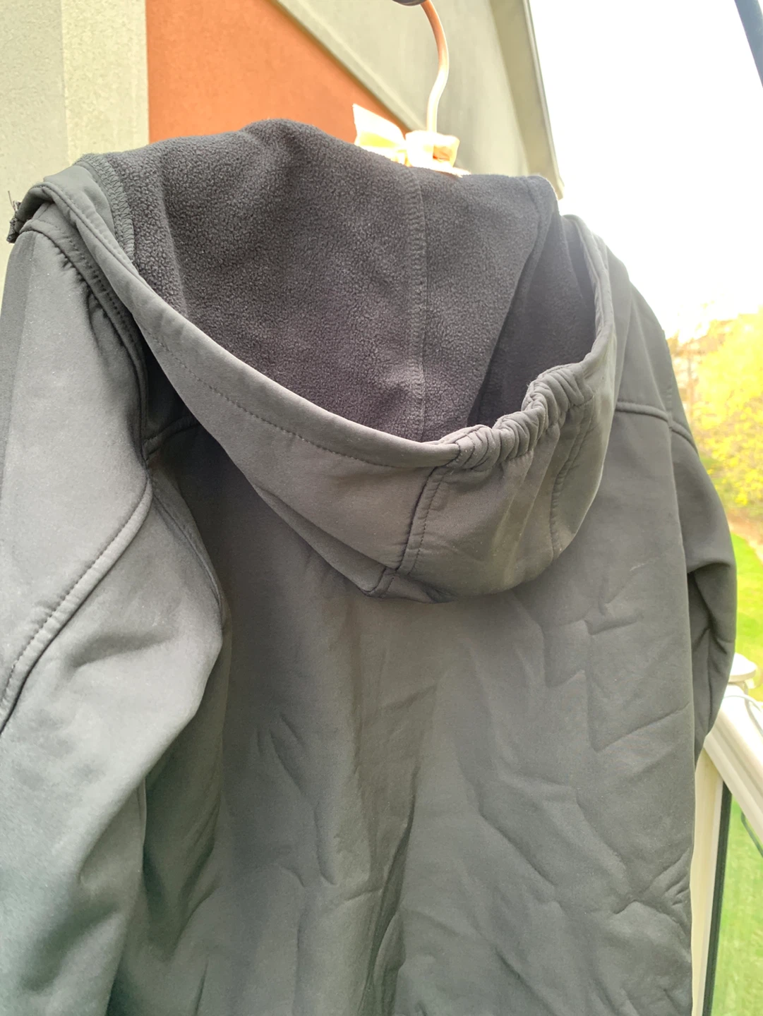 Reebok Boy’s Softshell Jacket with Hood. Size ,,L/G” 10/12 years - photo 5