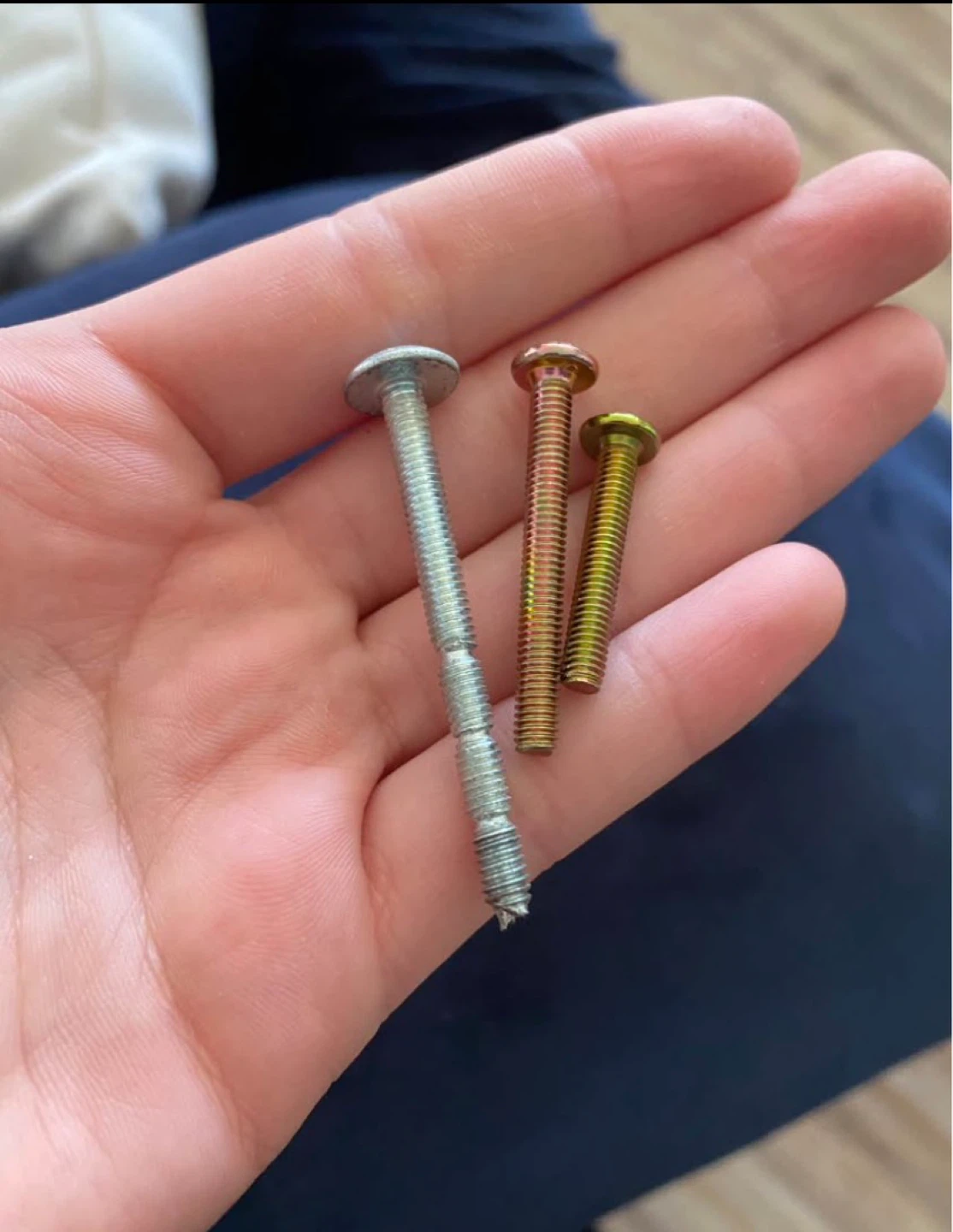 Hardware & Screws - photo 3