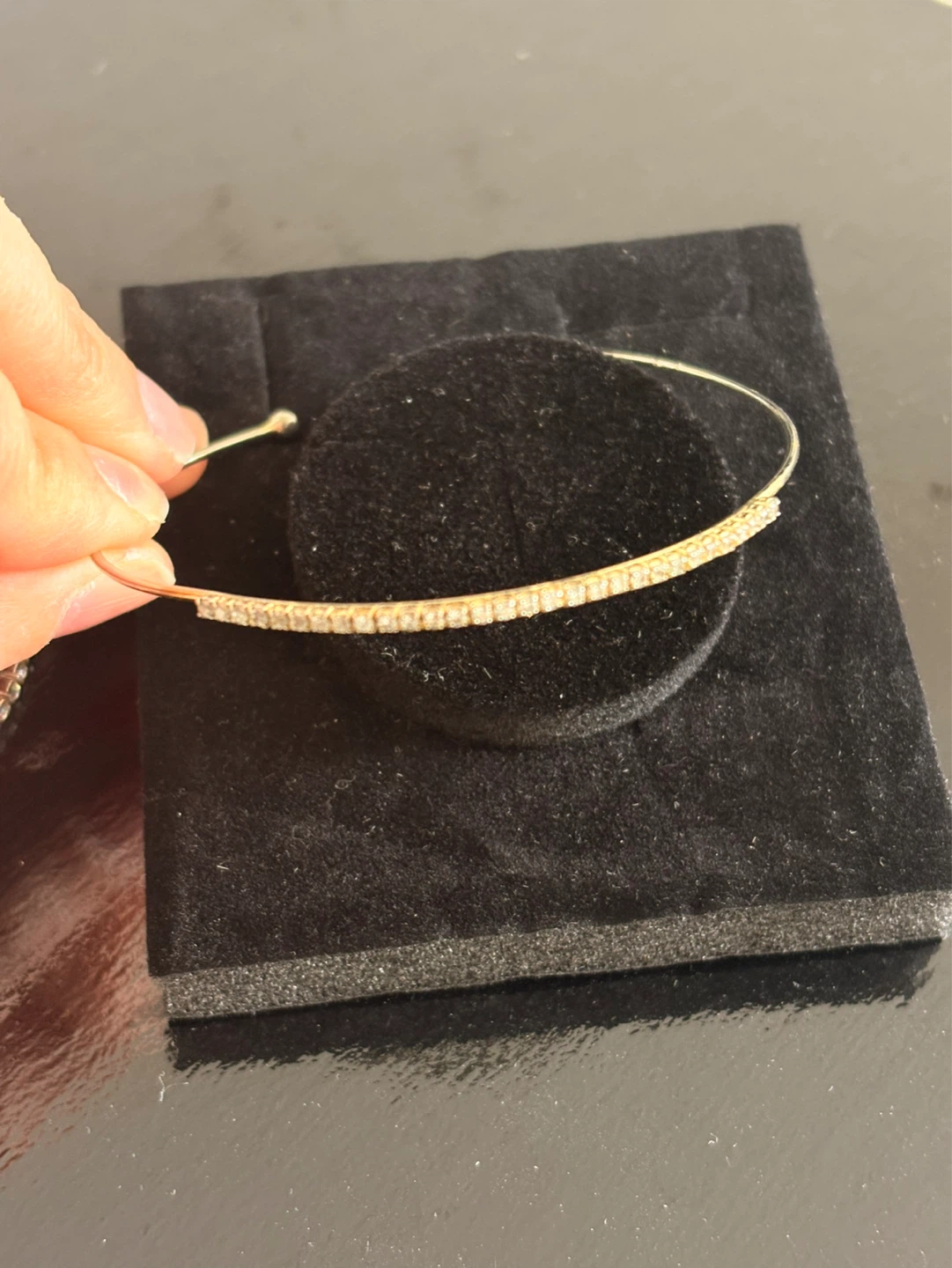 Set of 2 Gold Tone Cuff Bracelets with Rhinestones - photo 4