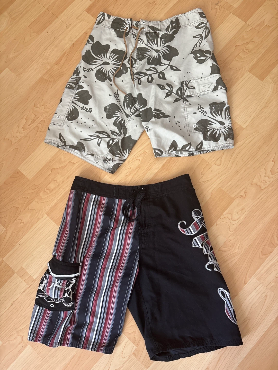 2 men Board Shorts