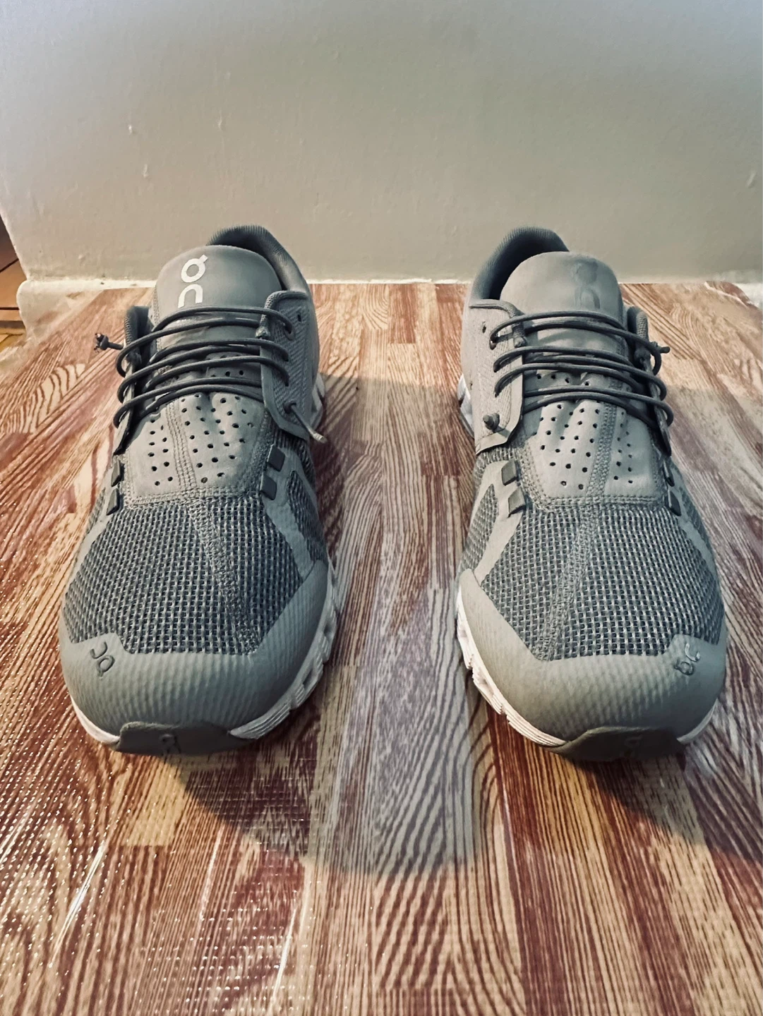 On Cloud Men's Running Shoes - Size 11 - Grey - photo 4