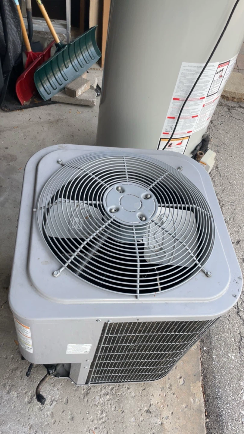 Carrier Air Conditioner Condenser Unit - photo 2