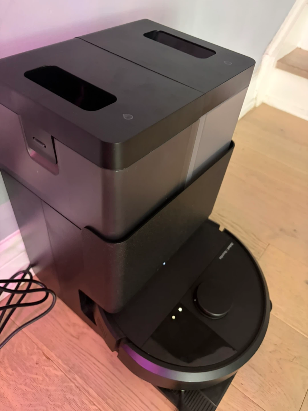 Roomba Combo Robot Vacuum + AutoWash Dock (iRobot)