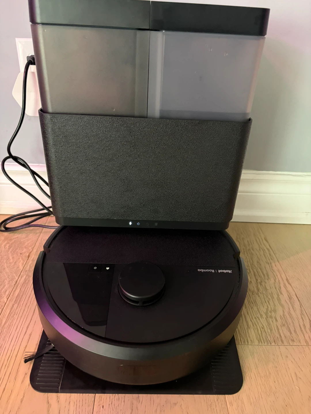 Roomba Combo Robot Vacuum + AutoWash Dock (iRobot) - photo 3