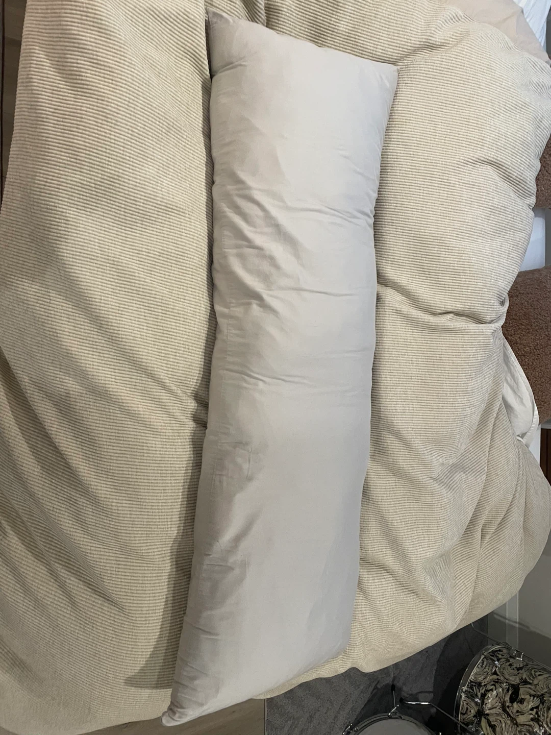 Long body pillow