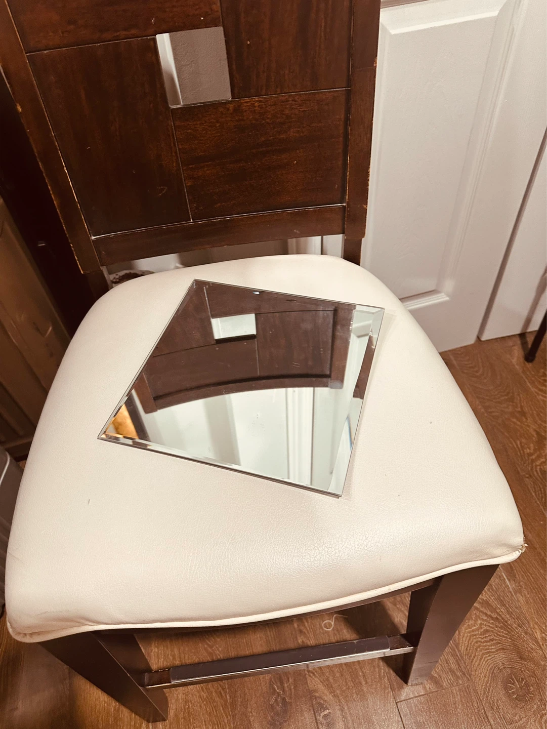 Square decorative mirror