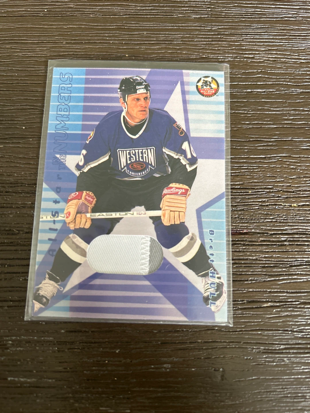 2001-2002 Memorabilia Series Brett Hull