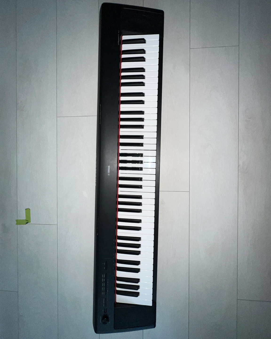 Yamaha Piaggero NP-32 Lightweight Portable Digital Keyboard