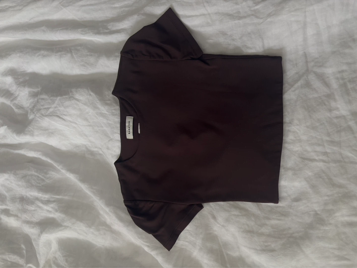 Babaton Original Contour Waist T-Shirt - Size S