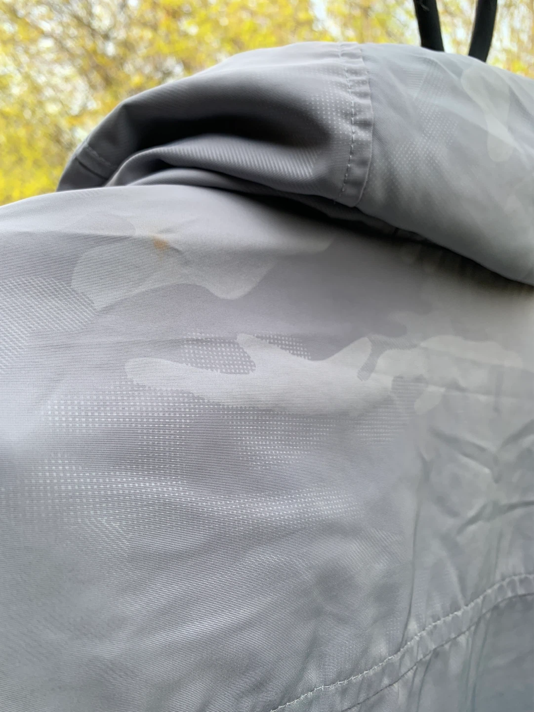 BOY’S United Colors of Benetton Grey Camo Jacket.Size  6/7 years - photo 5