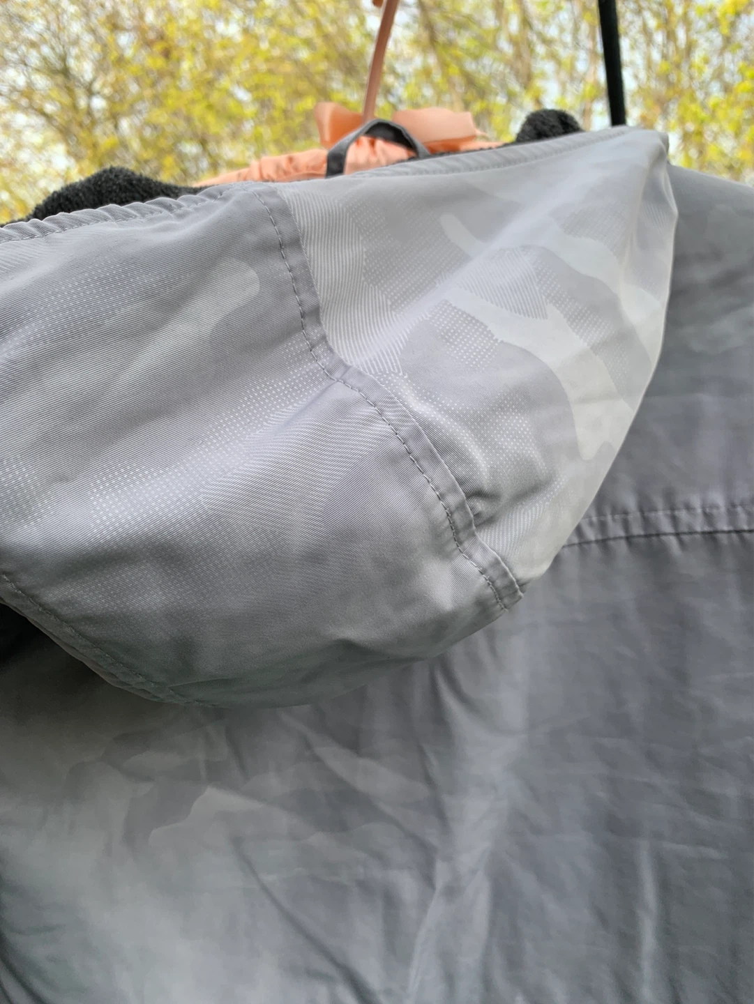 BOY’S United Colors of Benetton Grey Camo Jacket.Size  6/7 years - photo 4