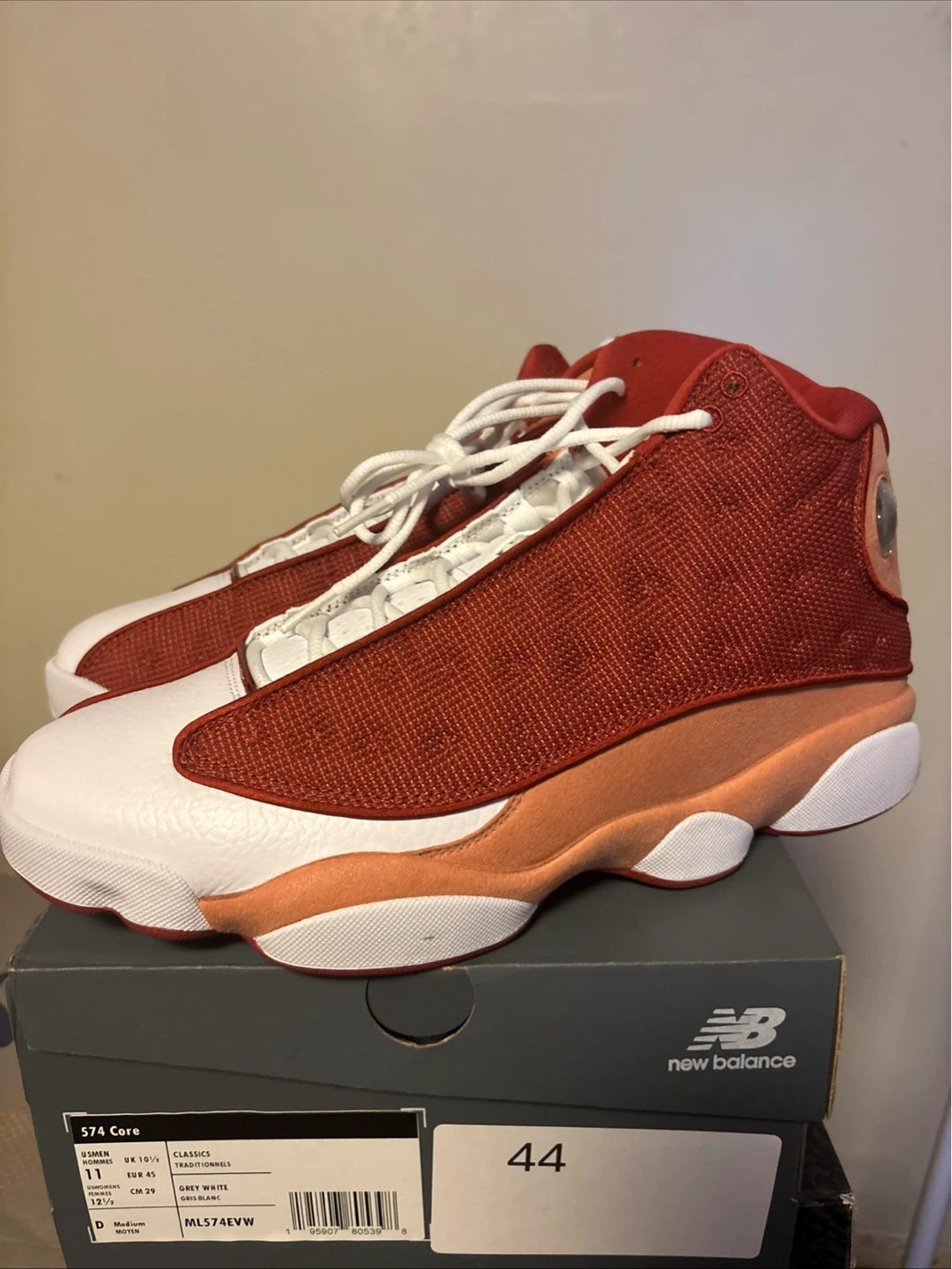 Air Jordan 13 Retro Dune red