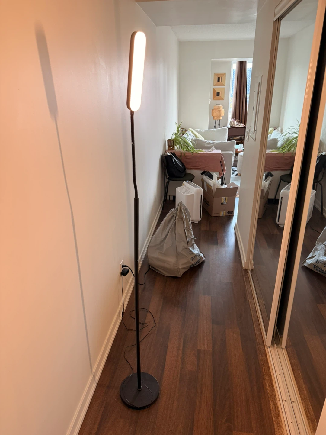 OUTON LED Floor Lamp - photo 3