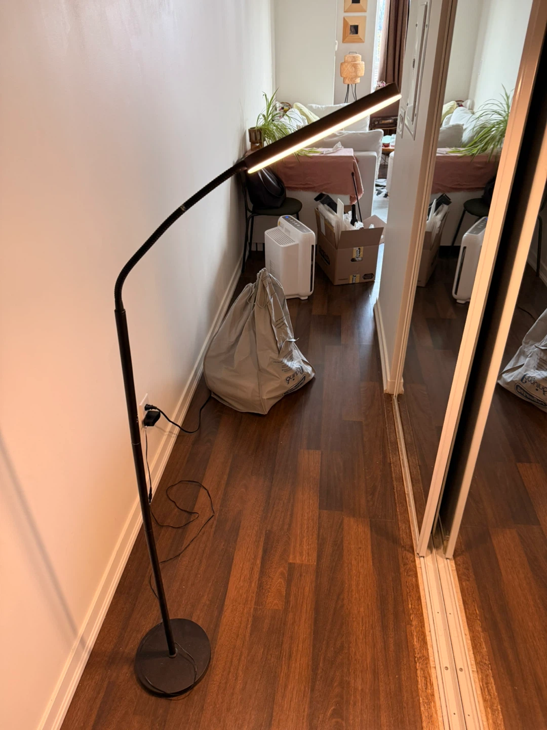 OUTON LED Floor Lamp - photo 2