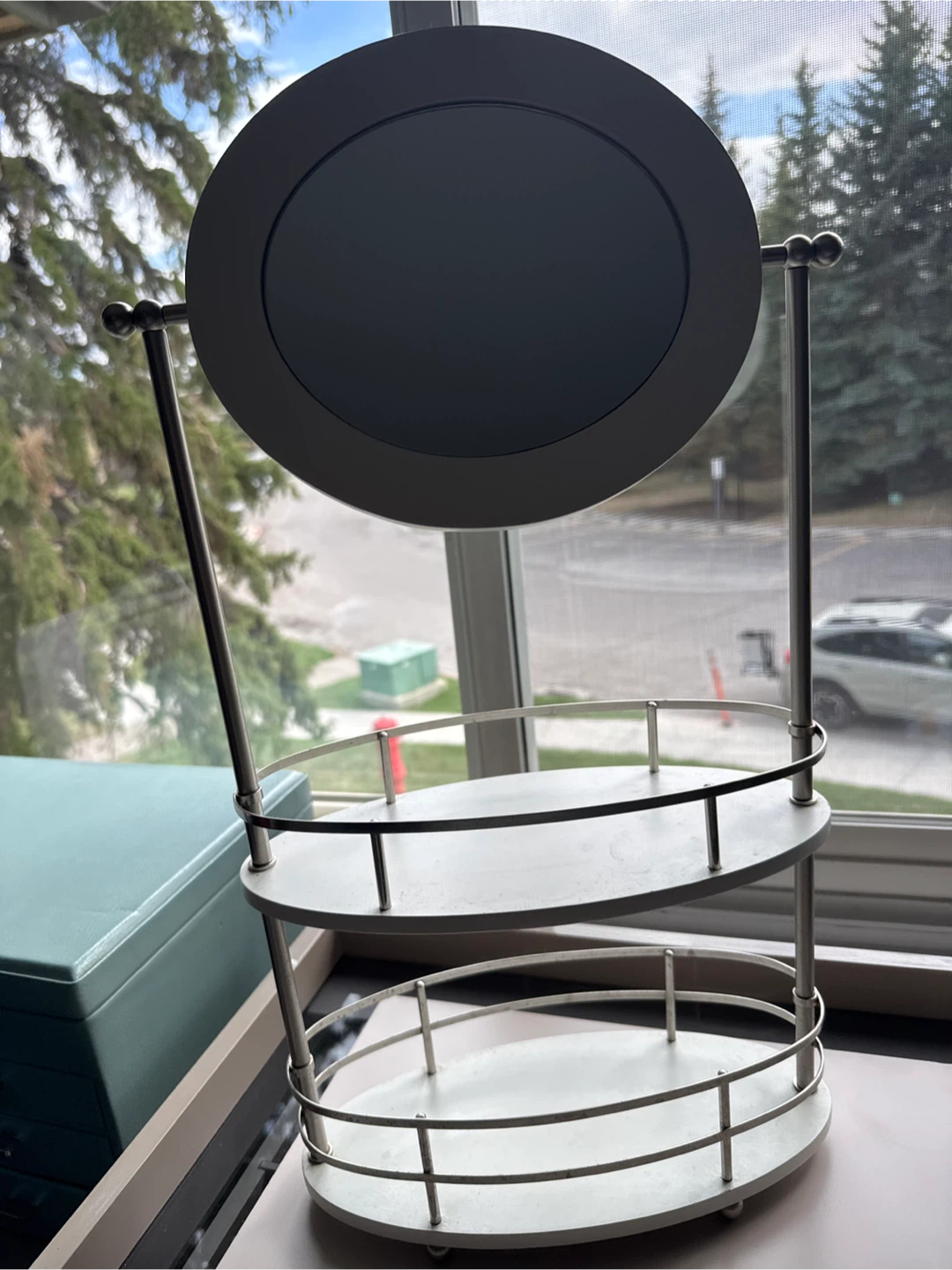 Mirror with small shelves