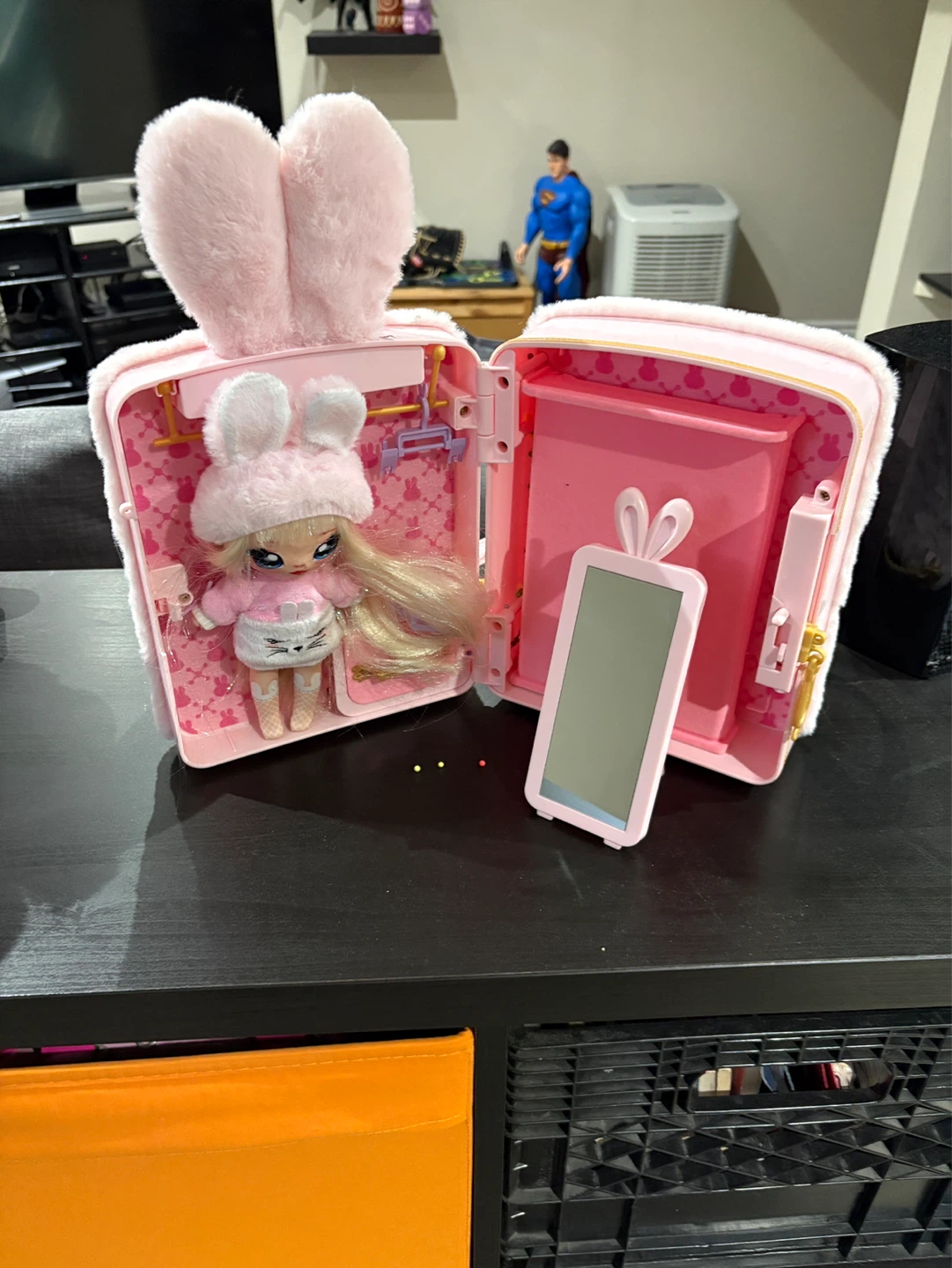 Na Na Na Surprise Doll with Bunny Case - photo 3