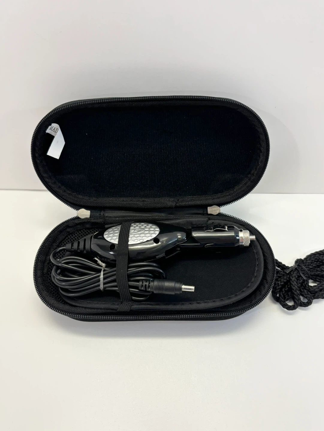 INTEC car charger for PSP 3000 2000 & PSP - photo 2